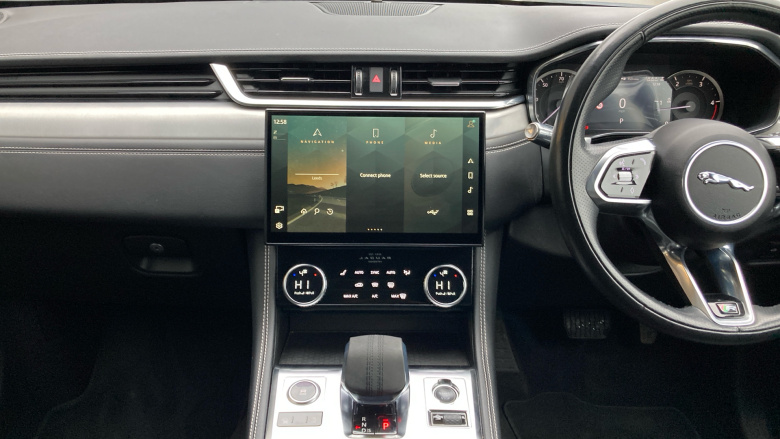 Jaguar F-Pace 2.0 D200 R-Dynamic S 5dr Auto AWD Diesel Estate